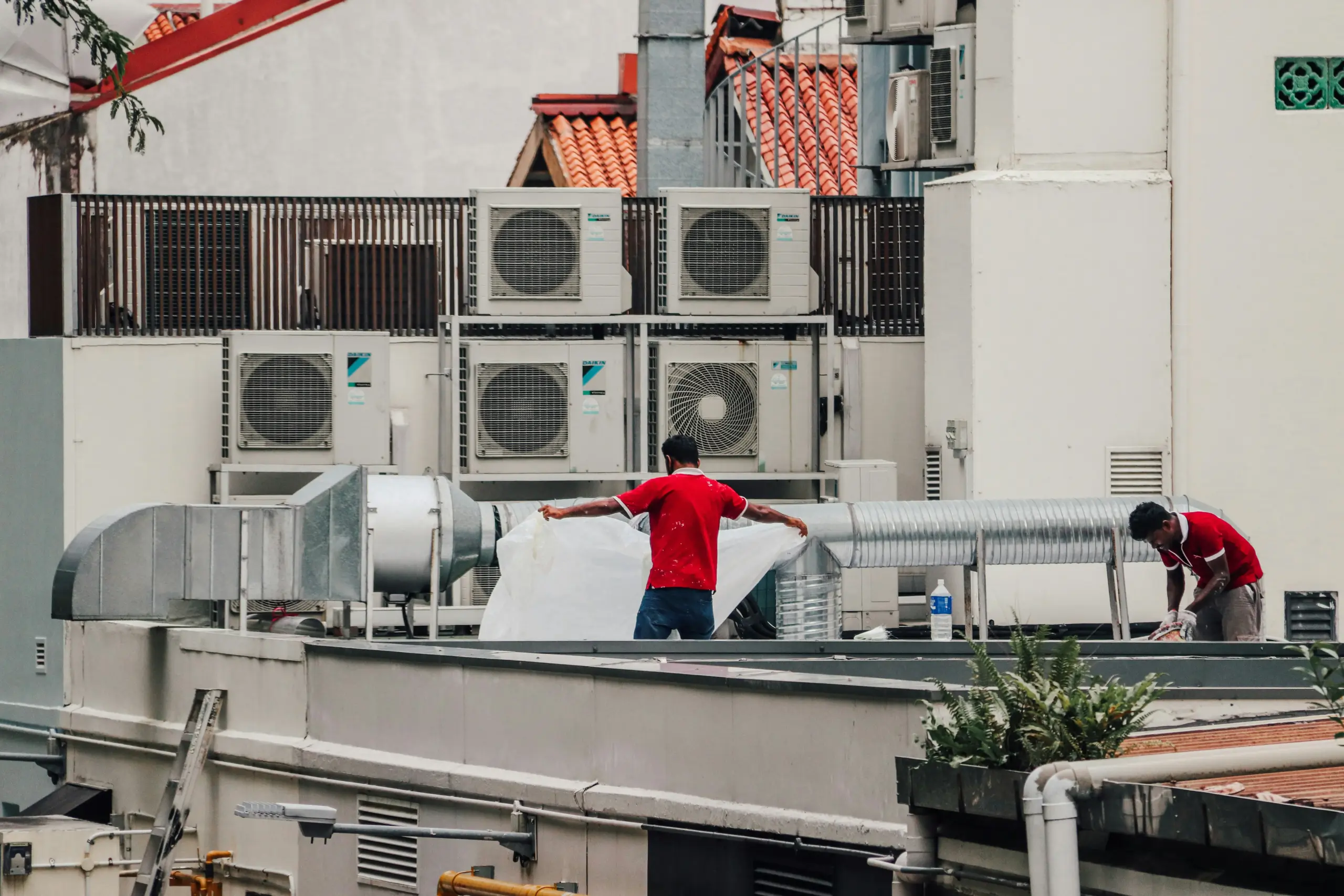 Ventilation Worker Photo